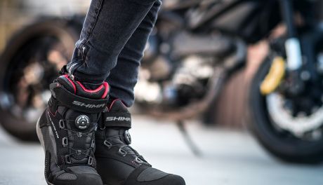 Jakie buty motocyklowe do miasta? Porównanie 8 popularnych modeli