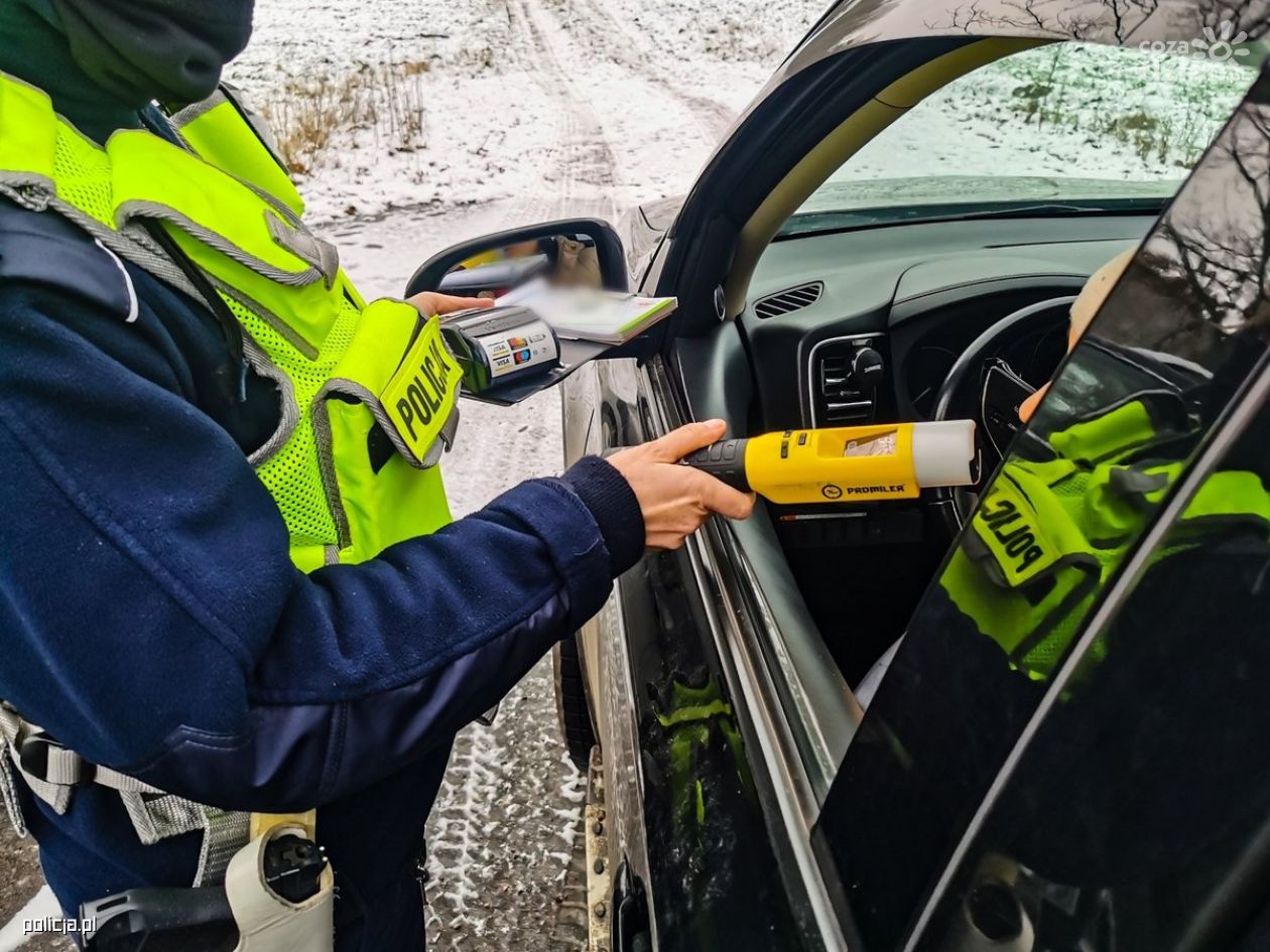 Pijany recydywista za kółkiem zatrzymany na gorącym uczynku