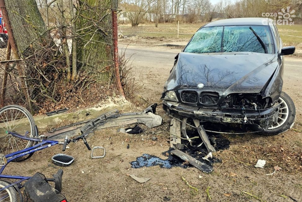 Pijany kierowca BMW spowodował wypadek w Czarnocinku! Ranni kierowca i pieszy