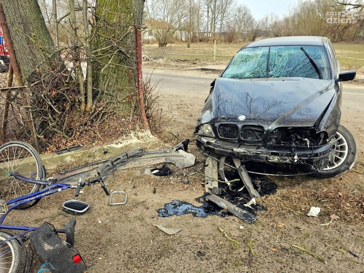 2,6 promila i brak prawa jazdy - wypadek w Czarnocinku