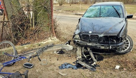 Pijany kierowca BMW spowodował wypadek w Czarnocinku! Ranni kierowca i pieszy