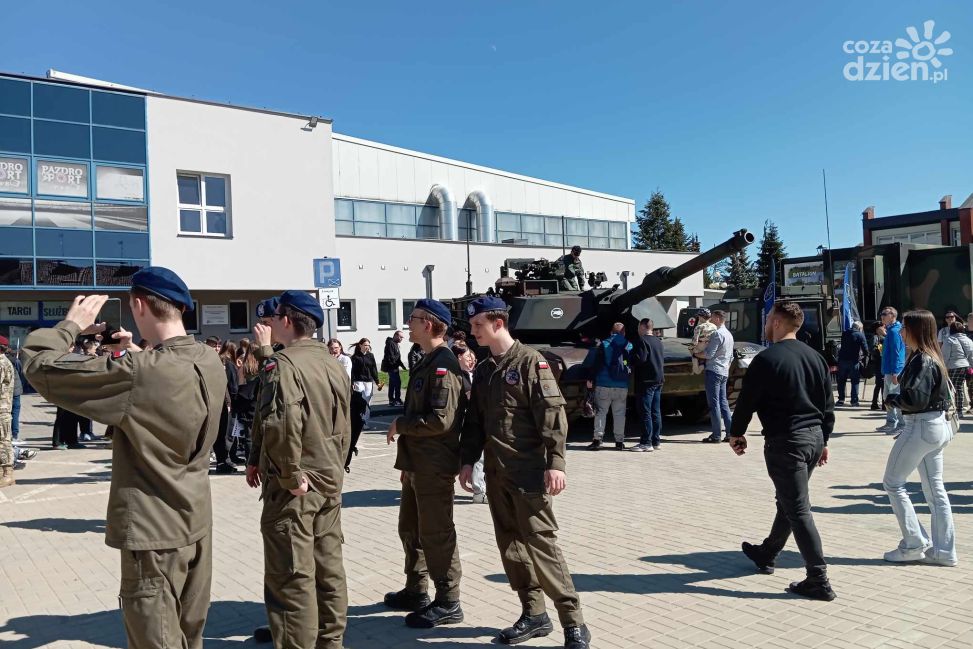 Poznaj armię od środka! Wojskowe Targi w Ciechanowie
