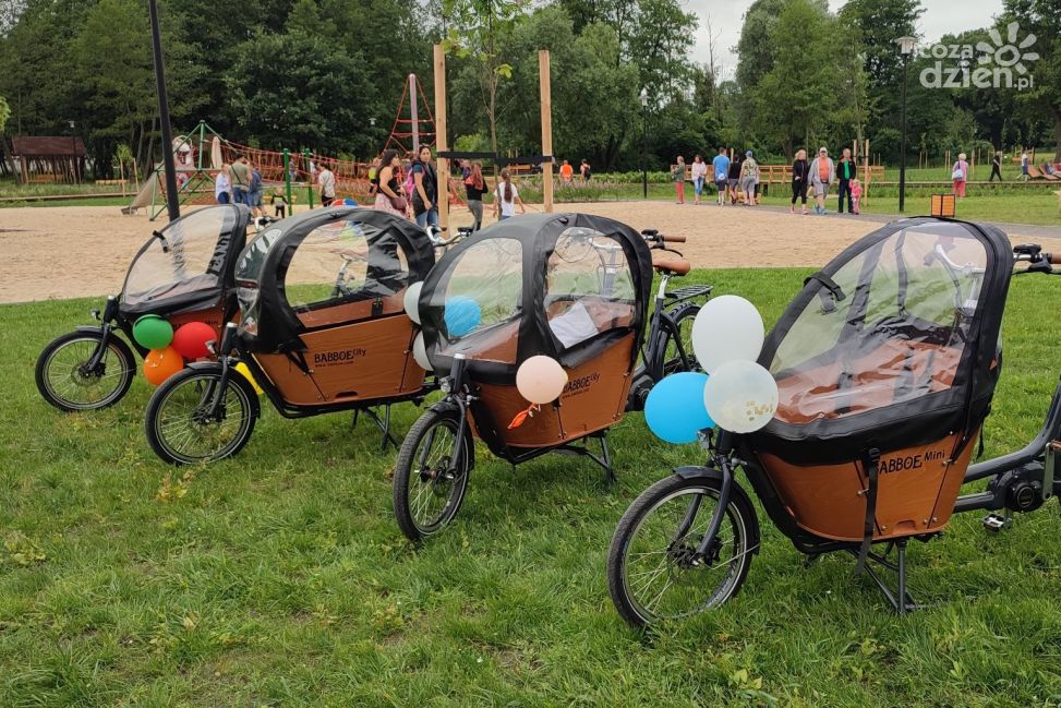 Startuje sezon rowerowy 2025 w powiecie ciechanowskim. Rodzinne rowery dostępne za darmo!