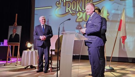 Andrzej Lampkowski Mławianinem Roku 2024 -  nauczyciel i społecznik uhonorowany za lata pracy dla miasta