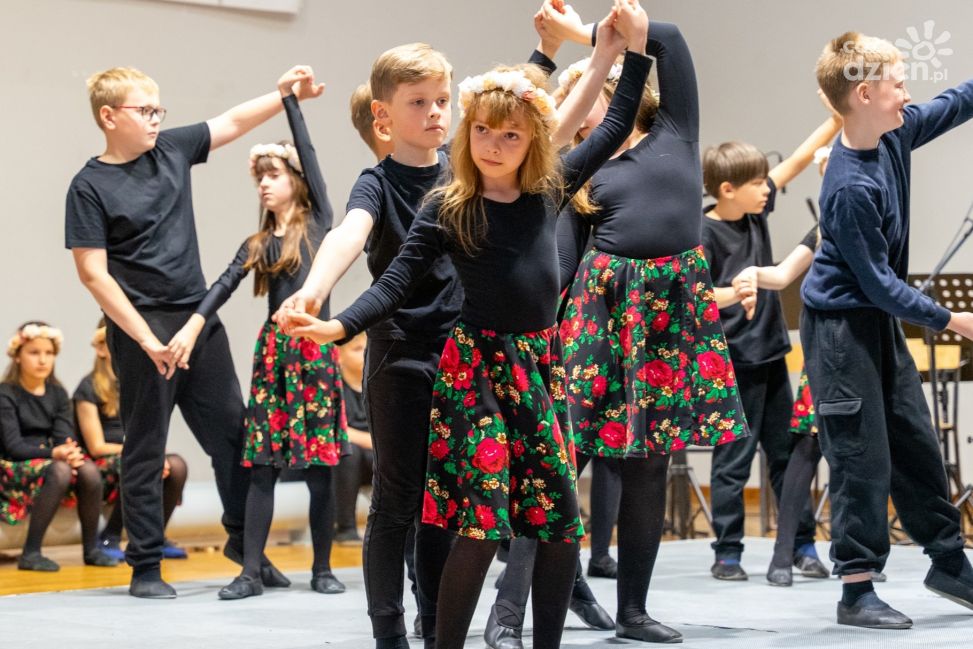 „Chopin i jego świat” – koncert uczniów PSM w Ciechanowie z okazji 215. rocznicy urodzin kompozytora