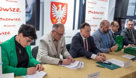 Blisko 1,9 mln zł na place zabaw, świetlice i oświetlenie w 60 sołectwach