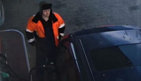 Fałszywe tablice i kradzież paliwa. Policja z Przasnysza prosi o pomoc