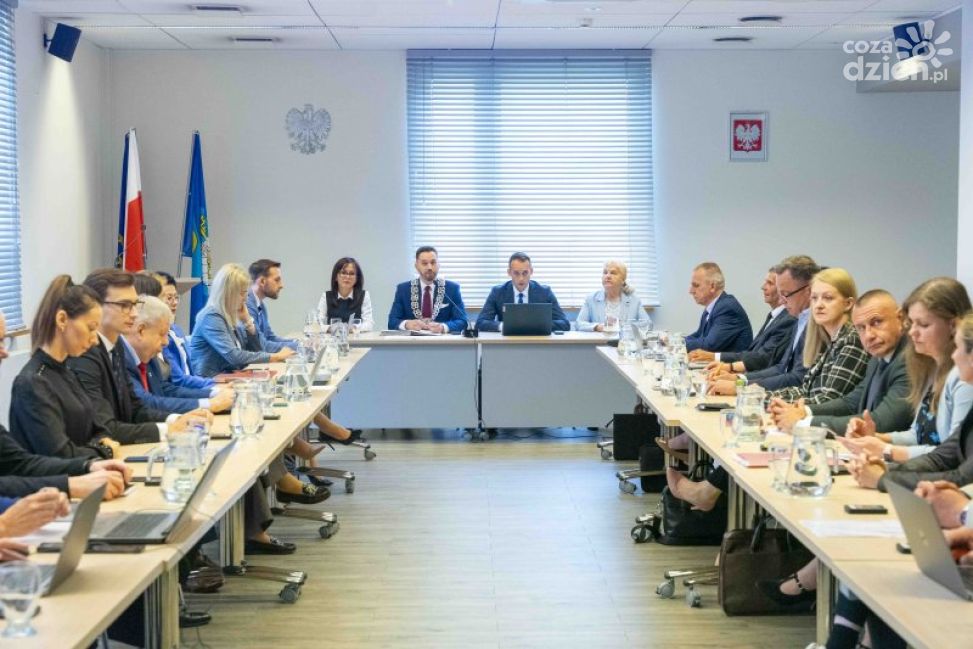 Milionowe inwestycje, wsparcie dla NGO i nowe ścieżki rowerowe - Ciechanów po sesji rady miasta