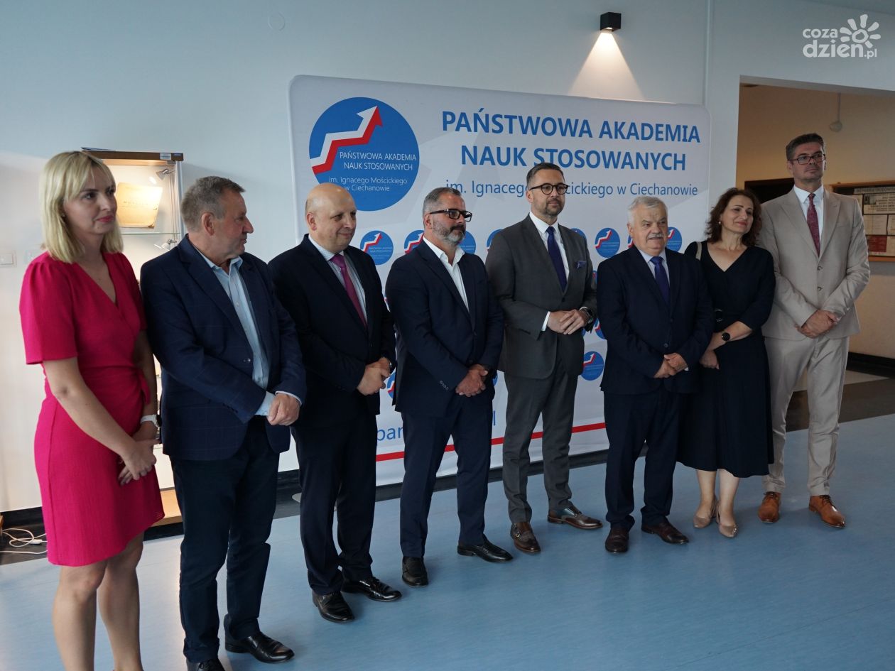 Minister Wiśniewski - Takie uczelnie mają rację bytu i będą wspierane