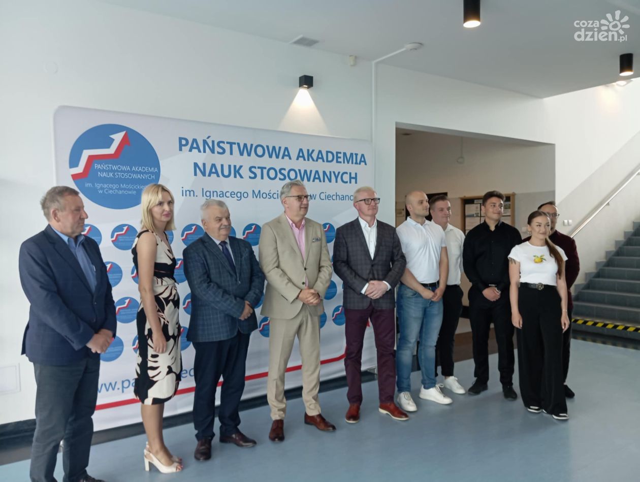 Lot w karierę: PANS Ciechanów i Port Lotniczy Szymany zainwestują w przyszłych specjalistów 