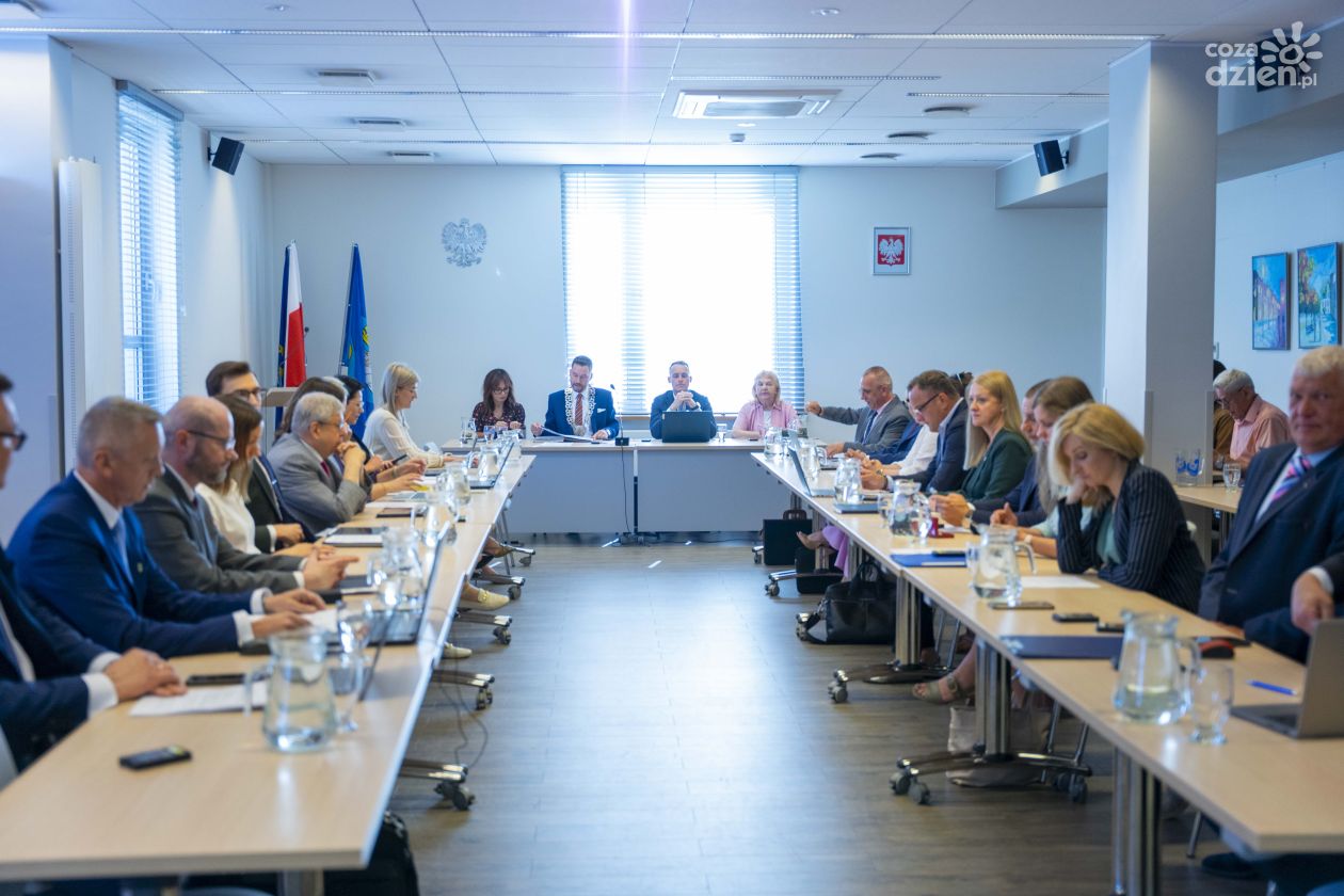 Nowe inwestycje, eko-pracownie i start targu