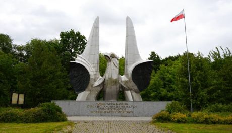 Pomnik "Orła" w Ciechanowie zostaje