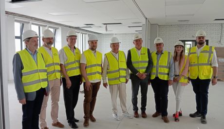 Budowa centrum na finiszu. Wielkie udogodnienia dla mieszkańców już jesienią