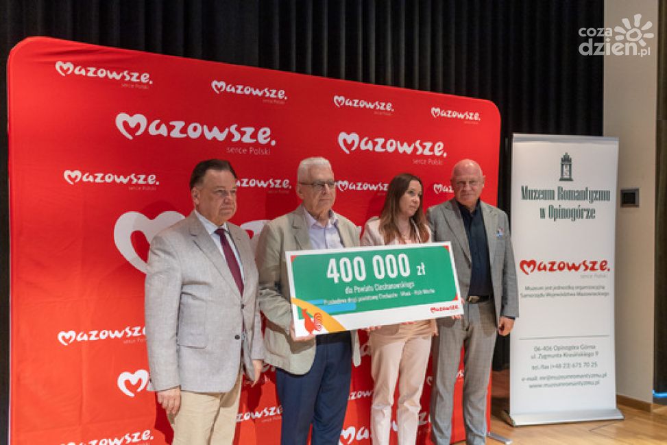 Zabytki, drogi i nowe autobusy. 6 milionów złotych dla regionu ciechanowskiego 
