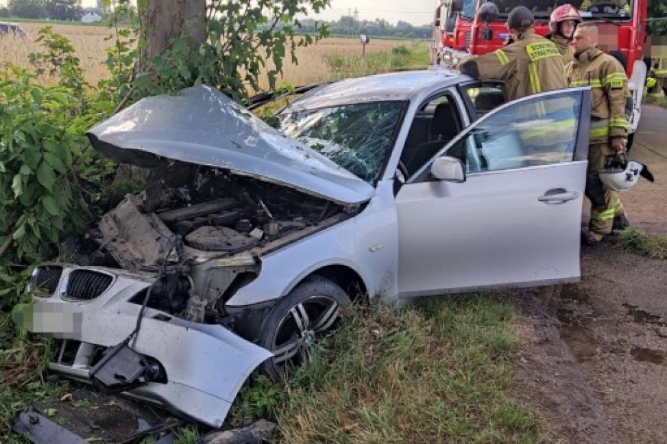 Szok w powiecie płońskim - dwoje kierowców w 30 minut wjechało do rowu. Mieli ponad 3 promile