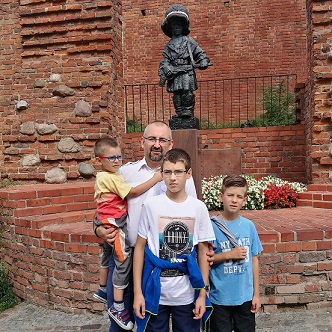 Krzysztof Bieńkowski z synami